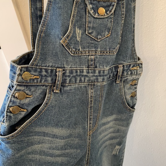 CUTE OVERALLS!! - Picture 2 of 3